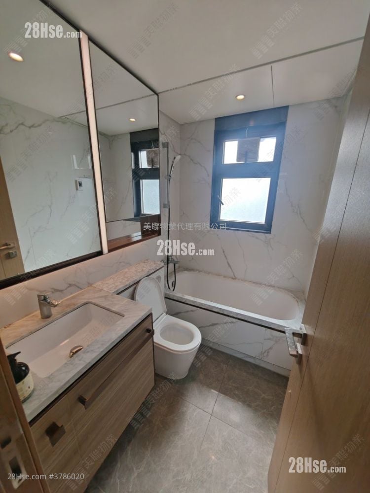 朗城滙 售盘 3 房 736 平方尺