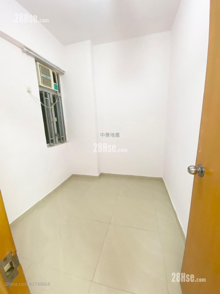 Kan Tong Building Sell 2 Bedrooms , 1 Bathroom 347 ft²