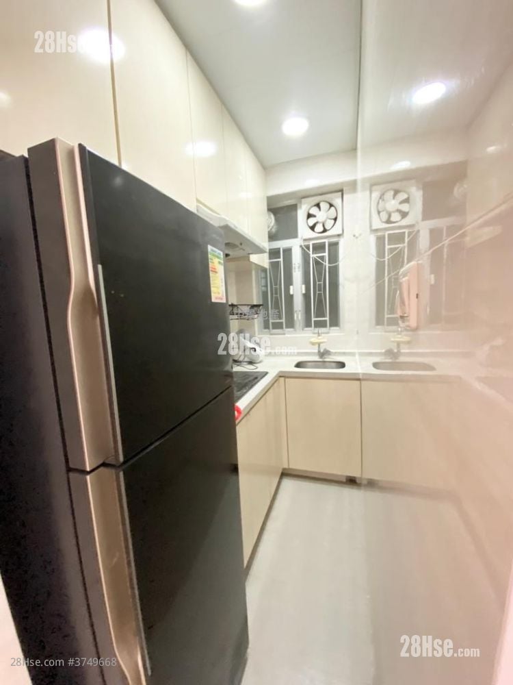 Kan Tong Building Sell 2 Bedrooms , 1 Bathroom 347 ft²