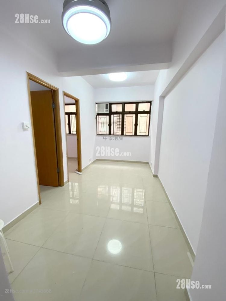 Kan Tong Building Sell 2 Bedrooms , 1 Bathroom 347 ft²