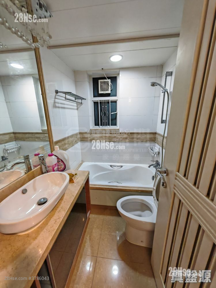 Central Park Towers Sell 3 Bedrooms 667 ft²