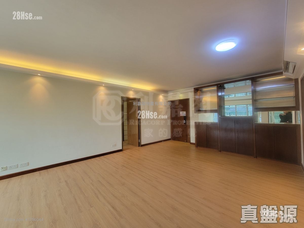 漾日居 租盘 3 房 , 3 浴室 1,076 平方尺