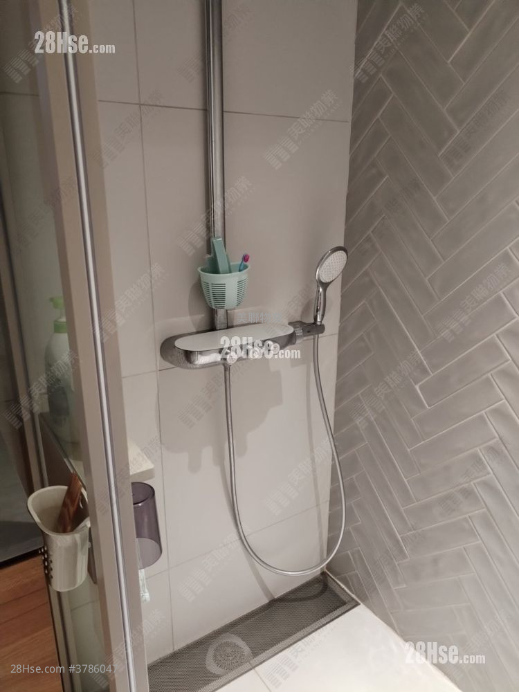 After The Rain Sell Studio , 1 Bathroom 294 ft²