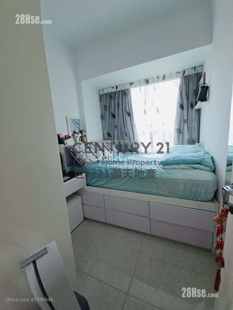 Mont Vert Sell 3 Bedrooms , 2 Bathrooms 905 ft²