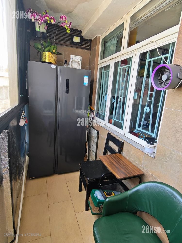 星光新邨 售盘 3 房 , 2 浴室 714 平方尺