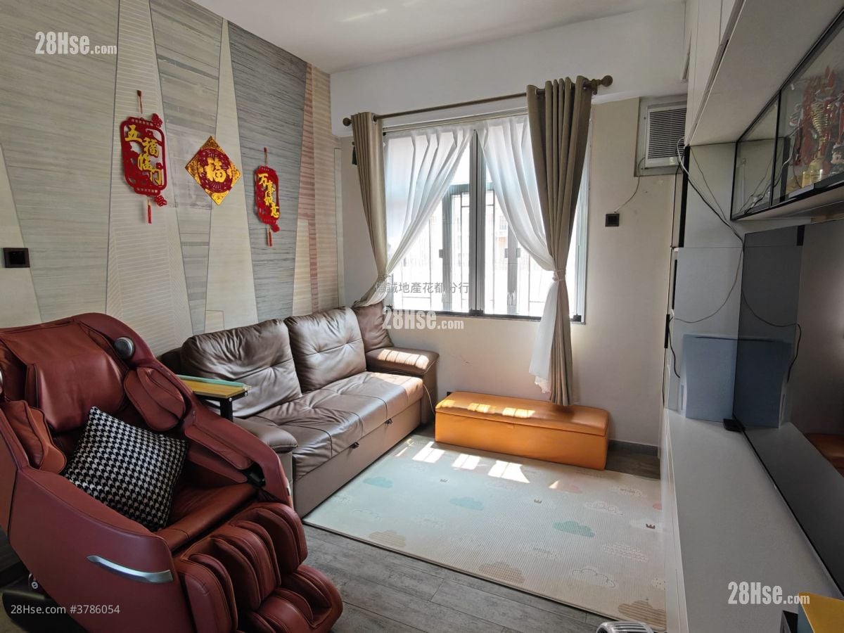 星光新邨 售盘 3 房 , 2 浴室 714 平方尺