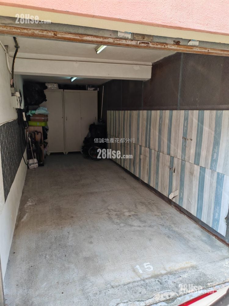 星光新邨 售盘 3 房 , 2 浴室 714 平方尺