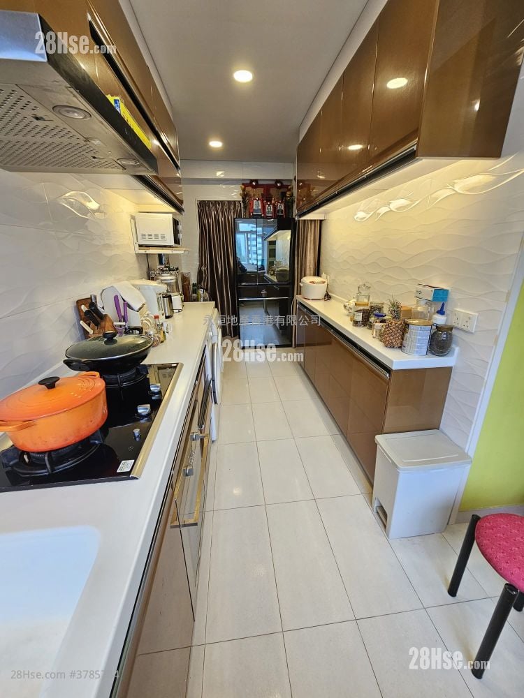 翠峦阁 租盘 3 房 , 2 浴室 1,517 平方尺