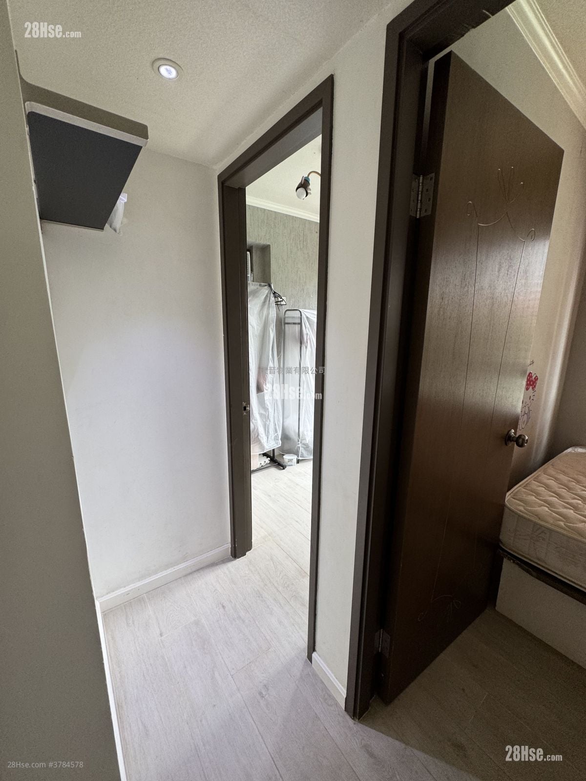 Hung Hom Gardens Rental 3 Bedrooms , 1 Bathroom 480 ft²