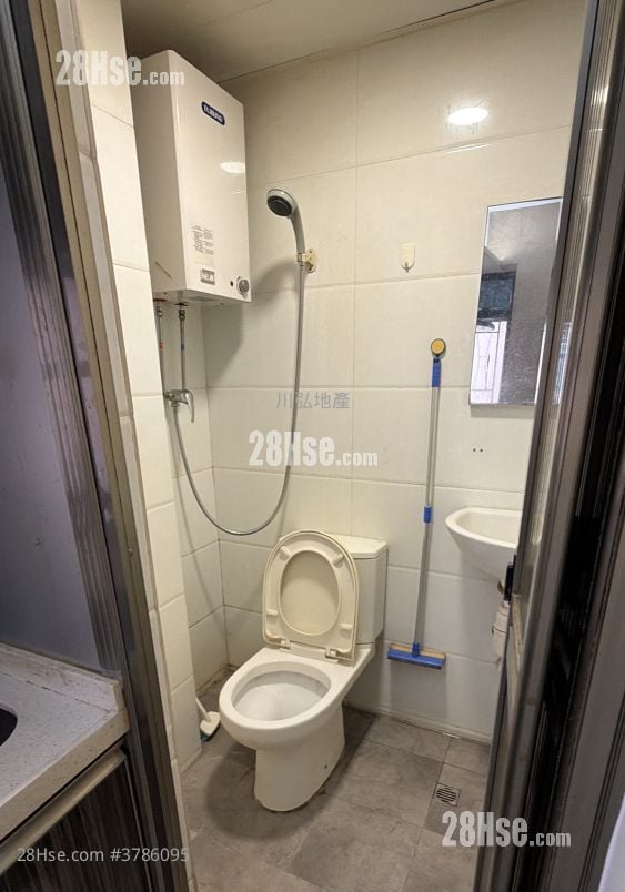 Shing Hing Building Rental Studio , 1 Bathroom 80 ft²