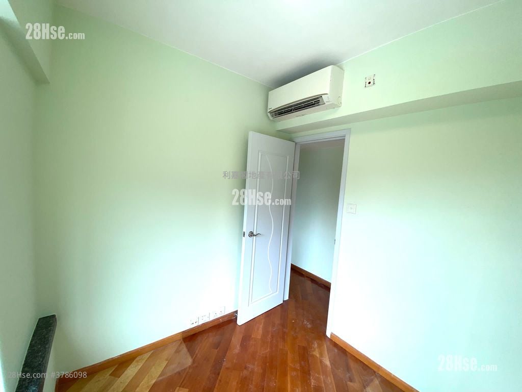 La Cite Noble Rental 3 Bedrooms , 2 Bathrooms 644 ft²