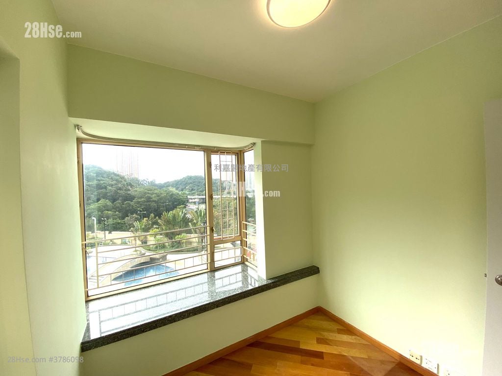 La Cite Noble Rental 3 Bedrooms , 2 Bathrooms 644 ft²