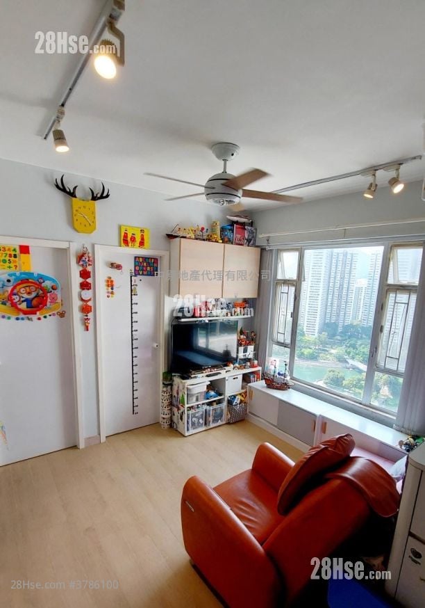 Tai Po Centre Rental 2 Bedrooms 384 ft²