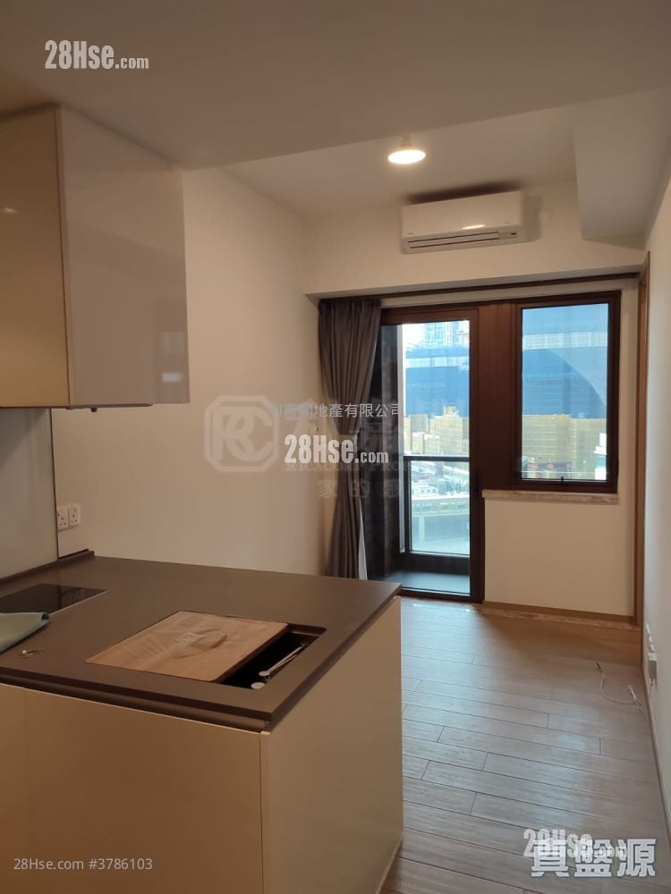 Lp6 Sell 1 Bedroom 307 ft²