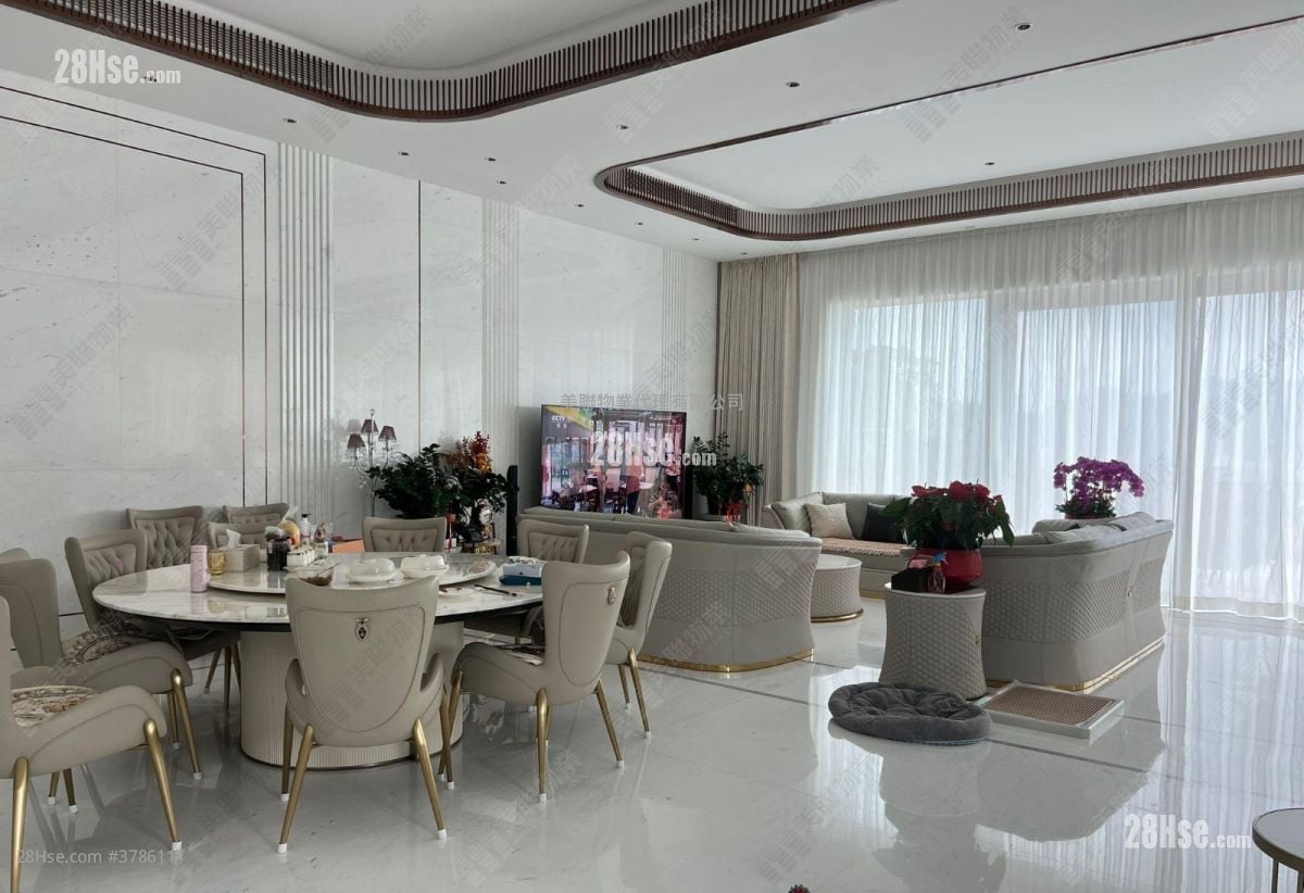 The Cavaridge Sell 5+ Bedrooms 5,393 ft²