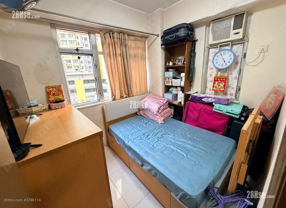 East Asia Gardens Sell 2 Bedrooms 460 ft²