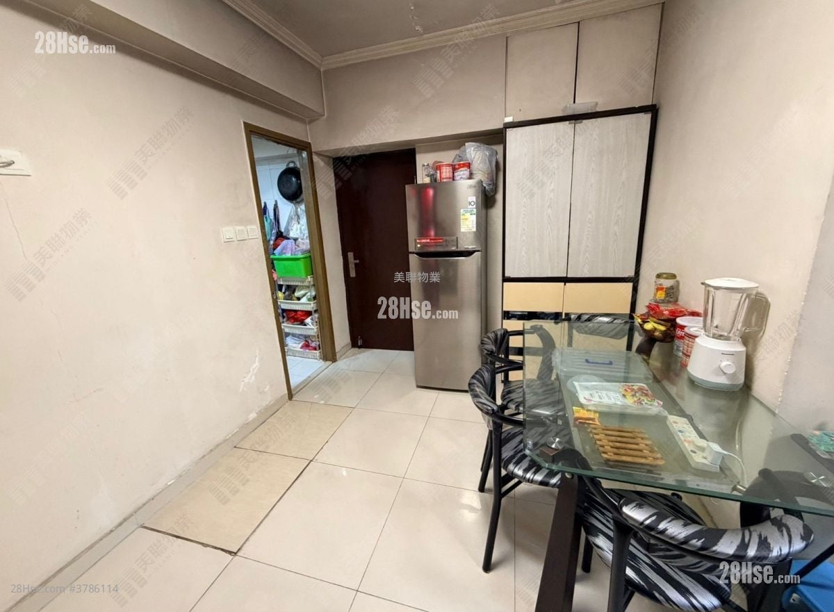 East Asia Gardens Sell 2 Bedrooms 460 ft²