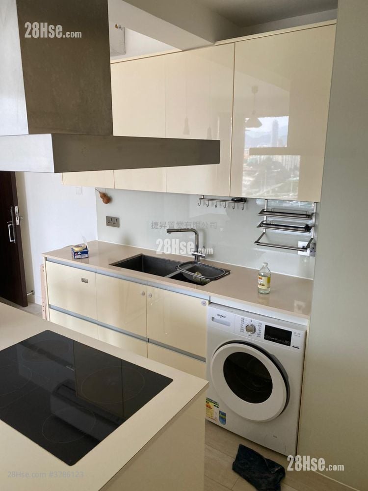 The Metropolis Residence Sell 1 Bedroom , 1 Bathroom 488 ft²