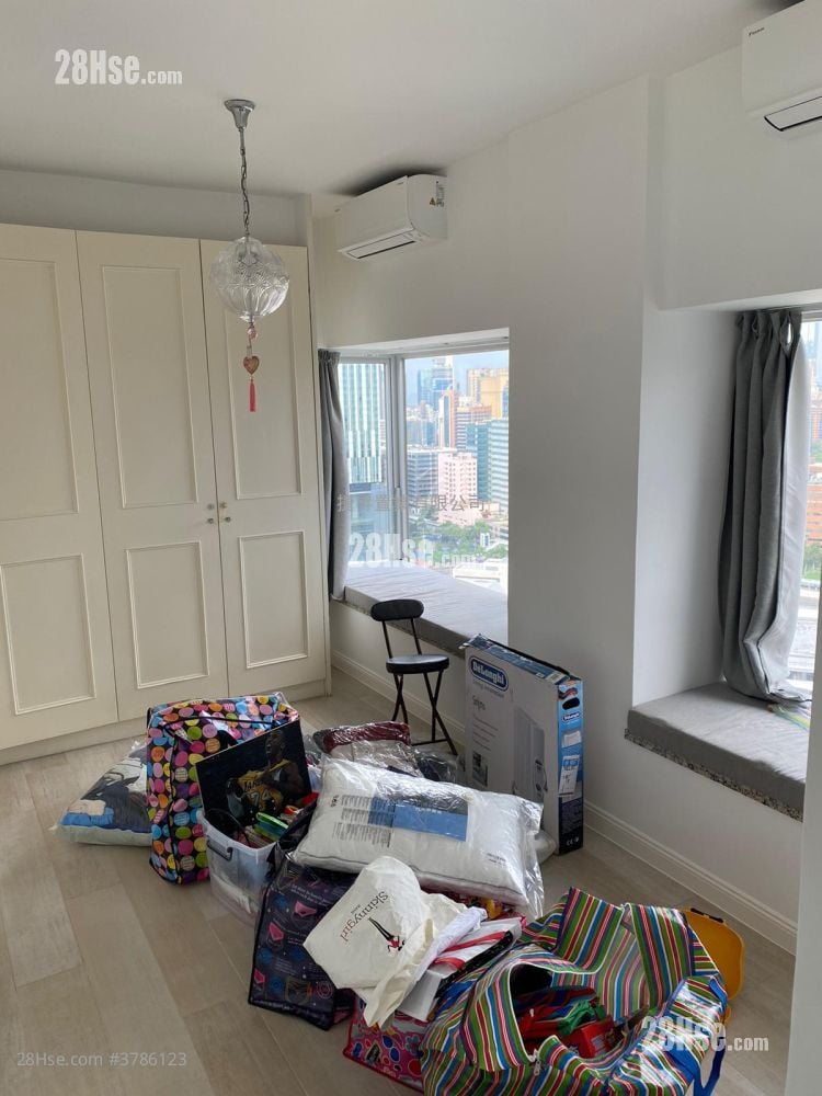 The Metropolis Residence Sell 1 Bedroom , 1 Bathroom 488 ft²