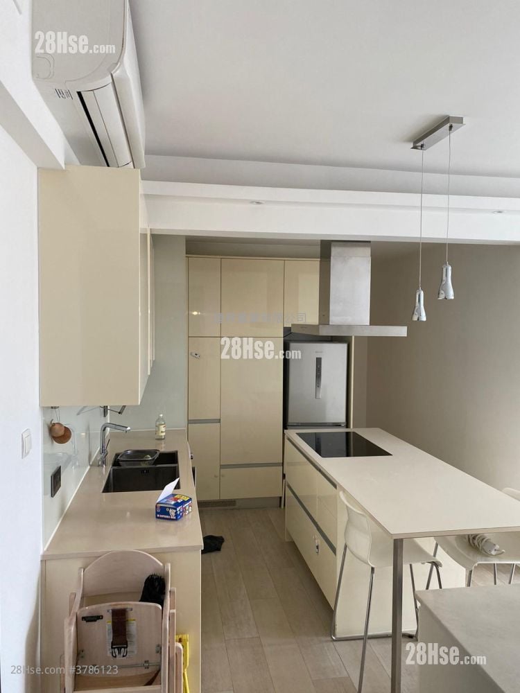 The Metropolis Residence Sell 1 Bedroom , 1 Bathroom 488 ft²