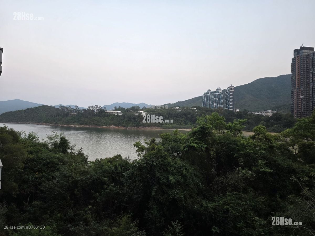 Silversands Sell 2 Bedrooms , 1 Bathroom 455 ft²