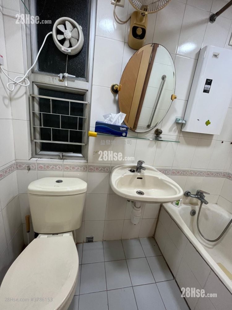 单幢楼房 租盘 2 房 , 1 浴室 341 平方尺