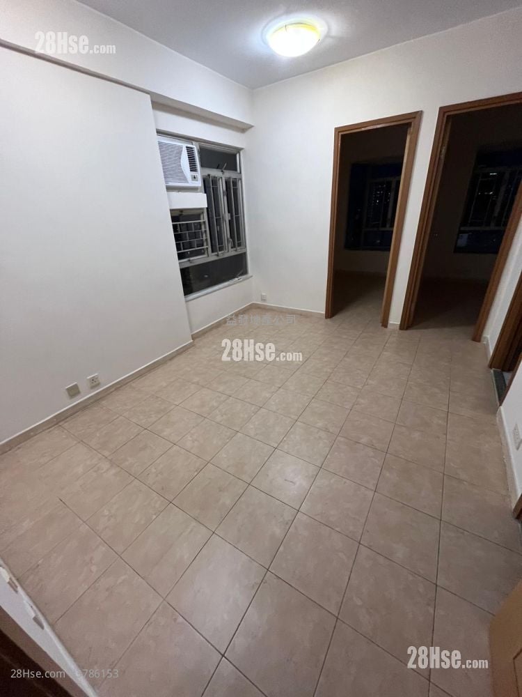 单幢楼房 租盘 2 房 , 1 浴室 341 平方尺