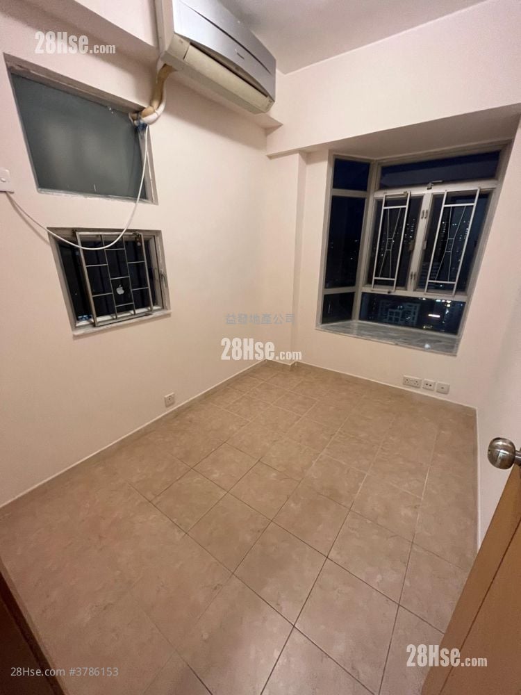 单幢楼房 租盘 2 房 , 1 浴室 341 平方尺