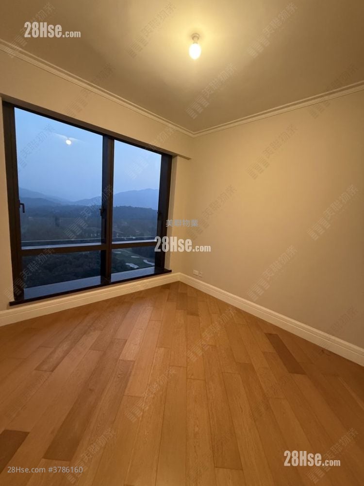 master room: Eden Manor Rental 4 Bedrooms , 4 Bathrooms 1,314 ft²