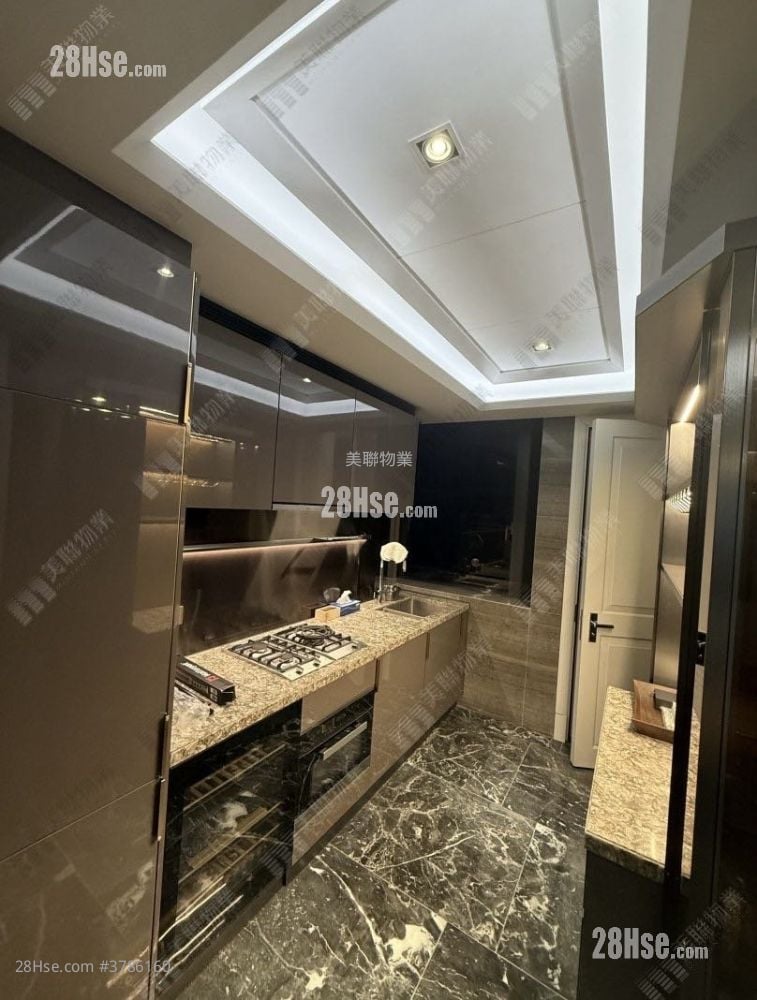 kitchen: Eden Manor Rental 4 Bedrooms , 4 Bathrooms 1,314 ft²