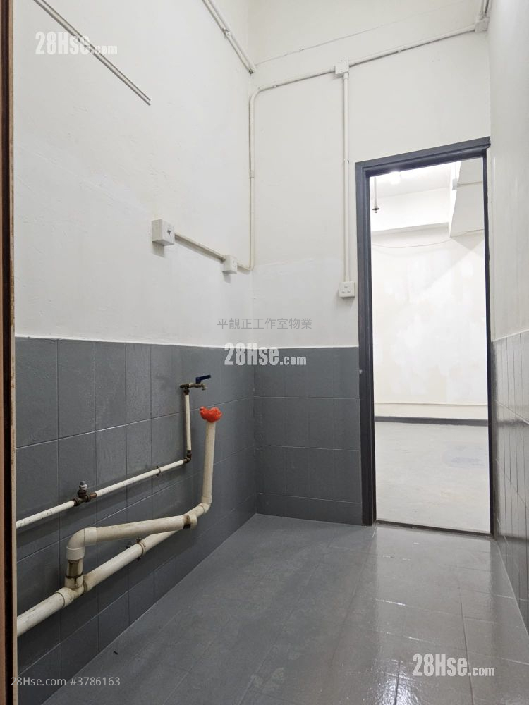 Tak Fung Industrial Centre Rental