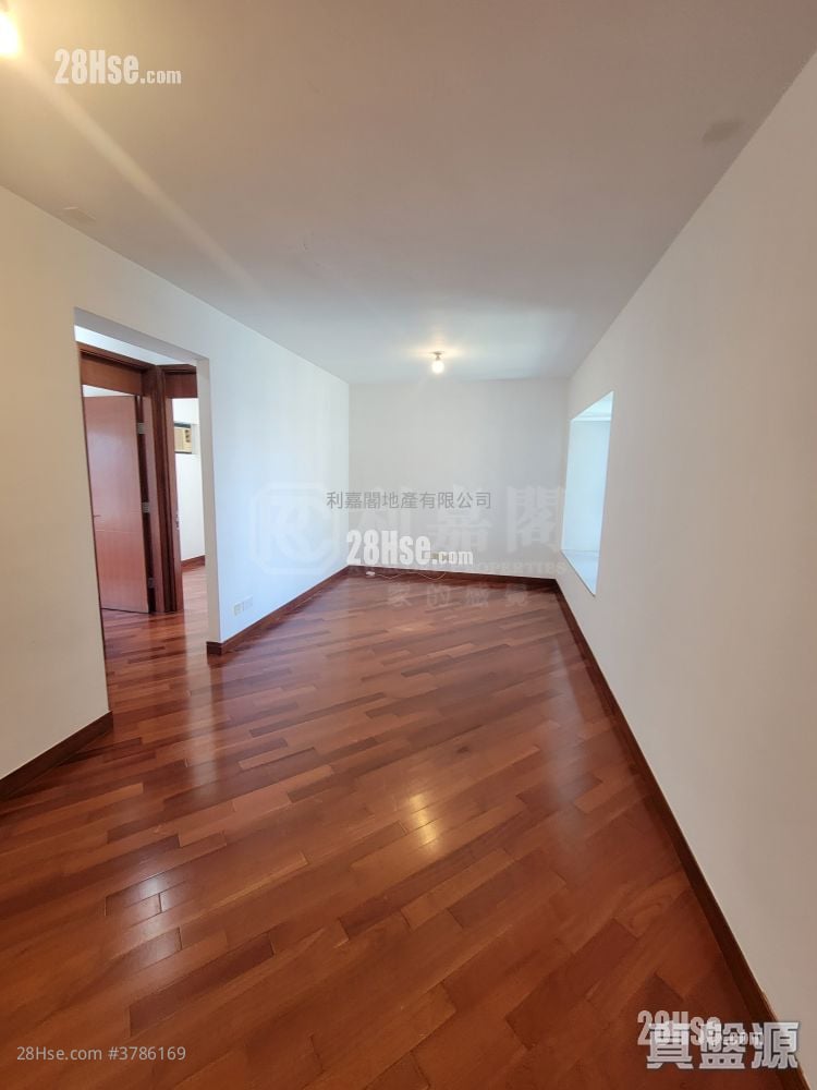 The Long Beach Sell 2 Bedrooms , 1 Bathroom 547 ft²