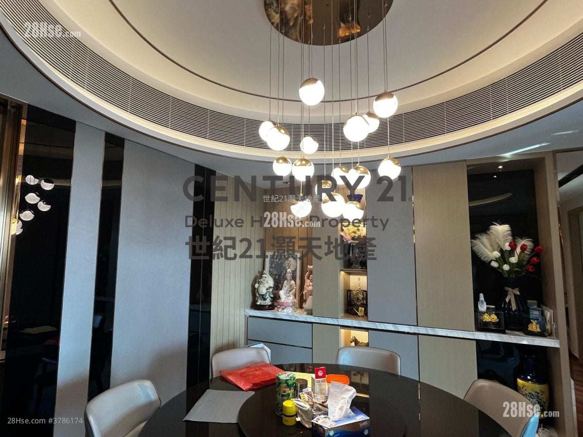 鹿茵山庄 售盘 3 房 , 2 浴室 1,307 平方尺