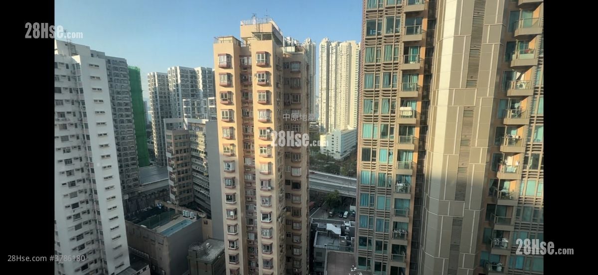 One Eighty Rental 1 Bedroom , 1 Bathroom 247 ft²