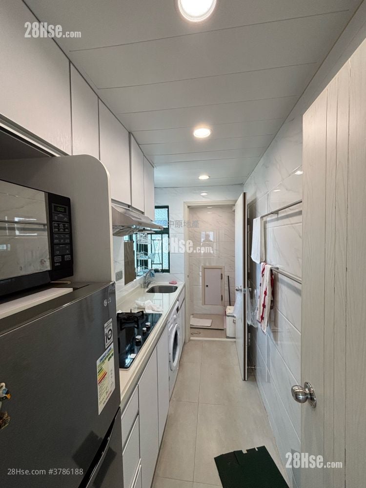 Fortune Court Rental 2 Bedrooms , 1 Bathroom 339 ft²