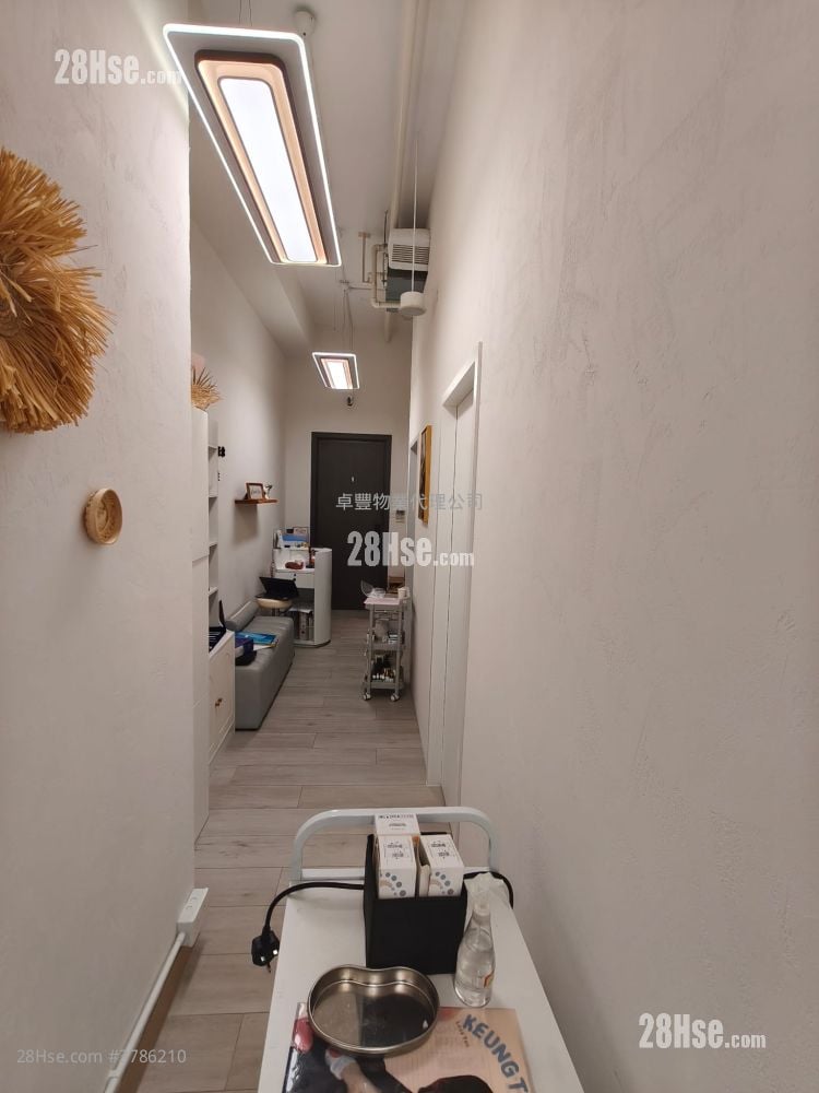 金百盛中心 租盘 3 房 , 1 厕所