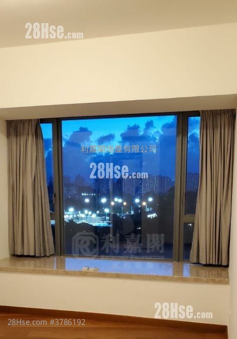 Parc Inverness Sell 3 Bedrooms 1,534 ft²