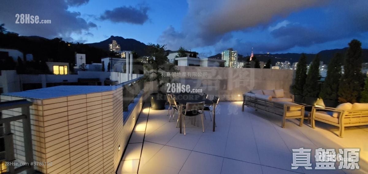 Parc Inverness Sell 3 Bedrooms 1,534 ft²