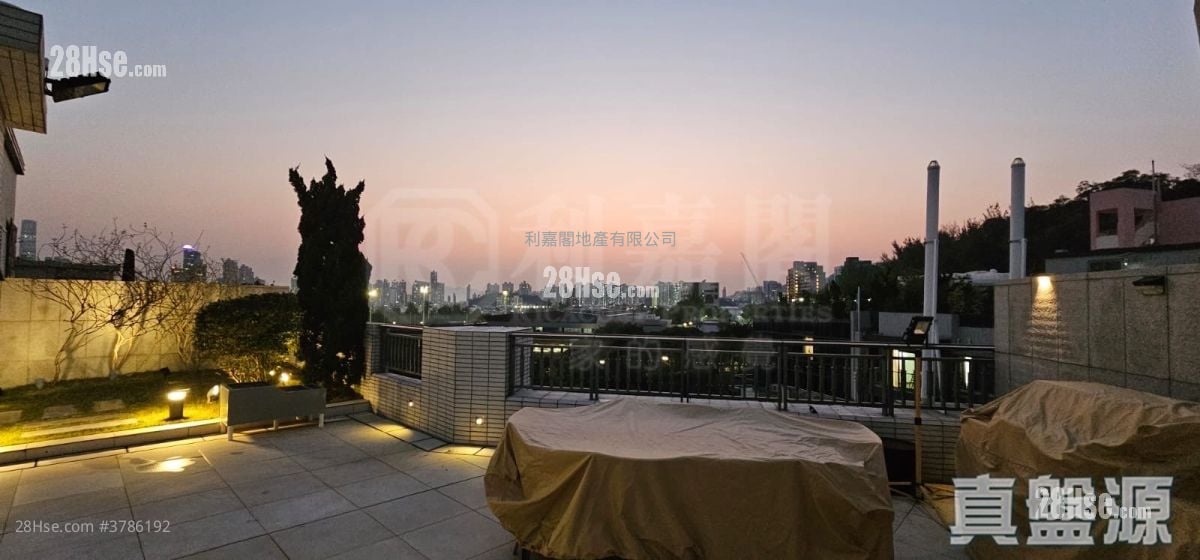 Parc Inverness Sell 3 Bedrooms 1,534 ft²