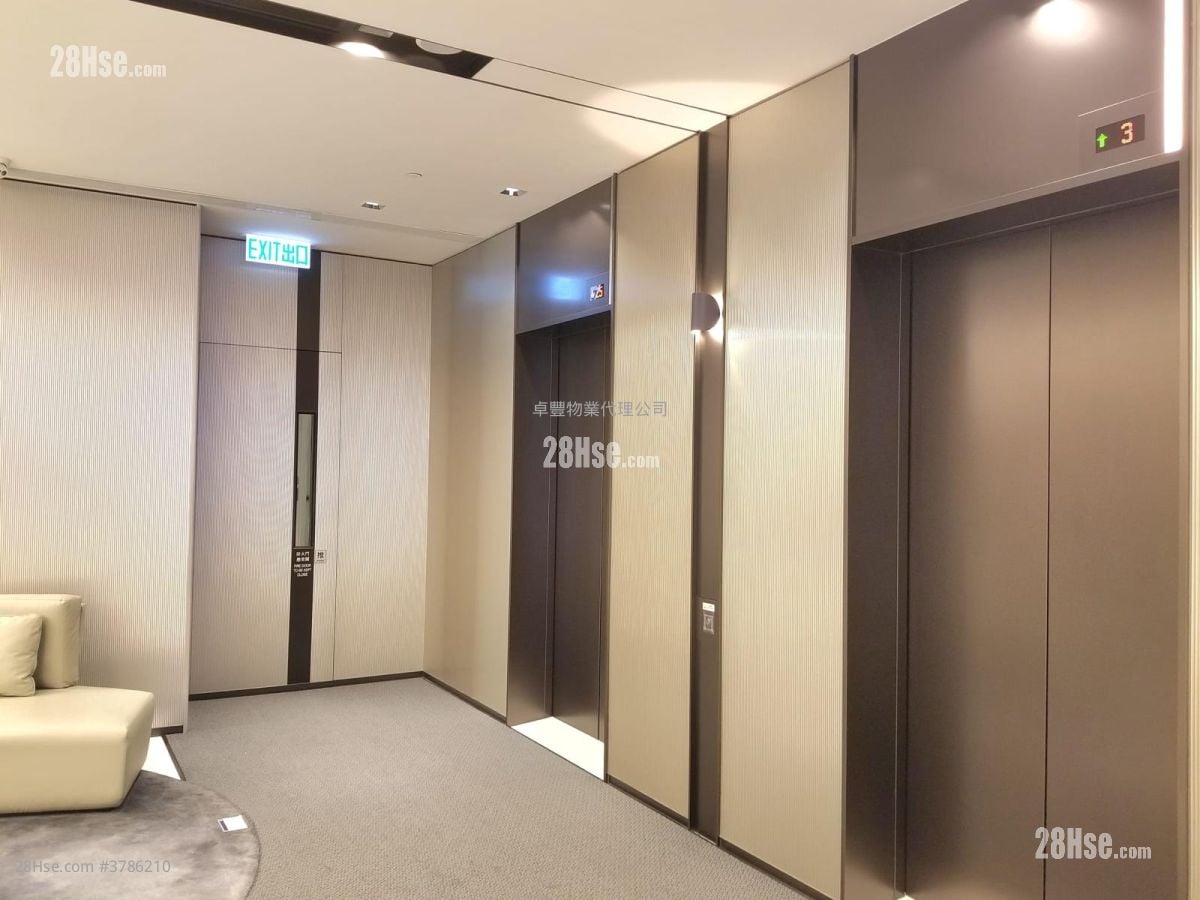 金百盛中心 租盘 3 房 , 1 厕所