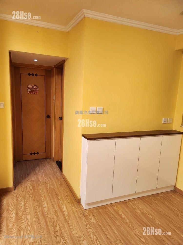 Prosperous Garden Sell 2 Bedrooms , 1 Bathroom 478 ft²