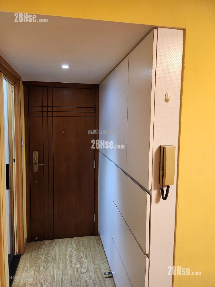 Prosperous Garden Sell 2 Bedrooms , 1 Bathroom 478 ft²