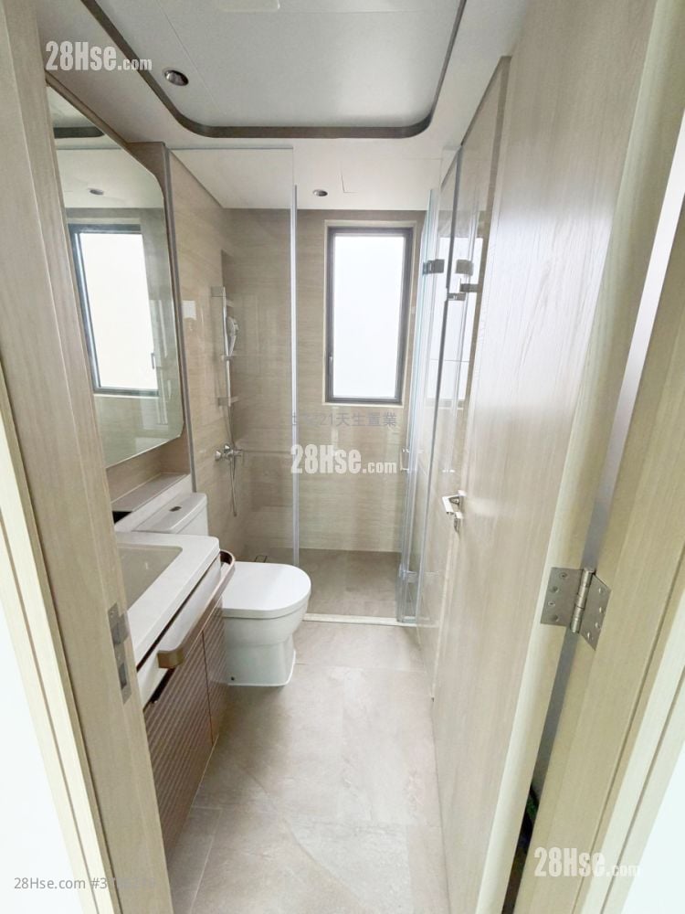 Gold Coast Bay Rental 460 ft²