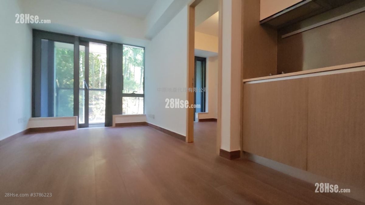 The Regent Rental 372 ft²