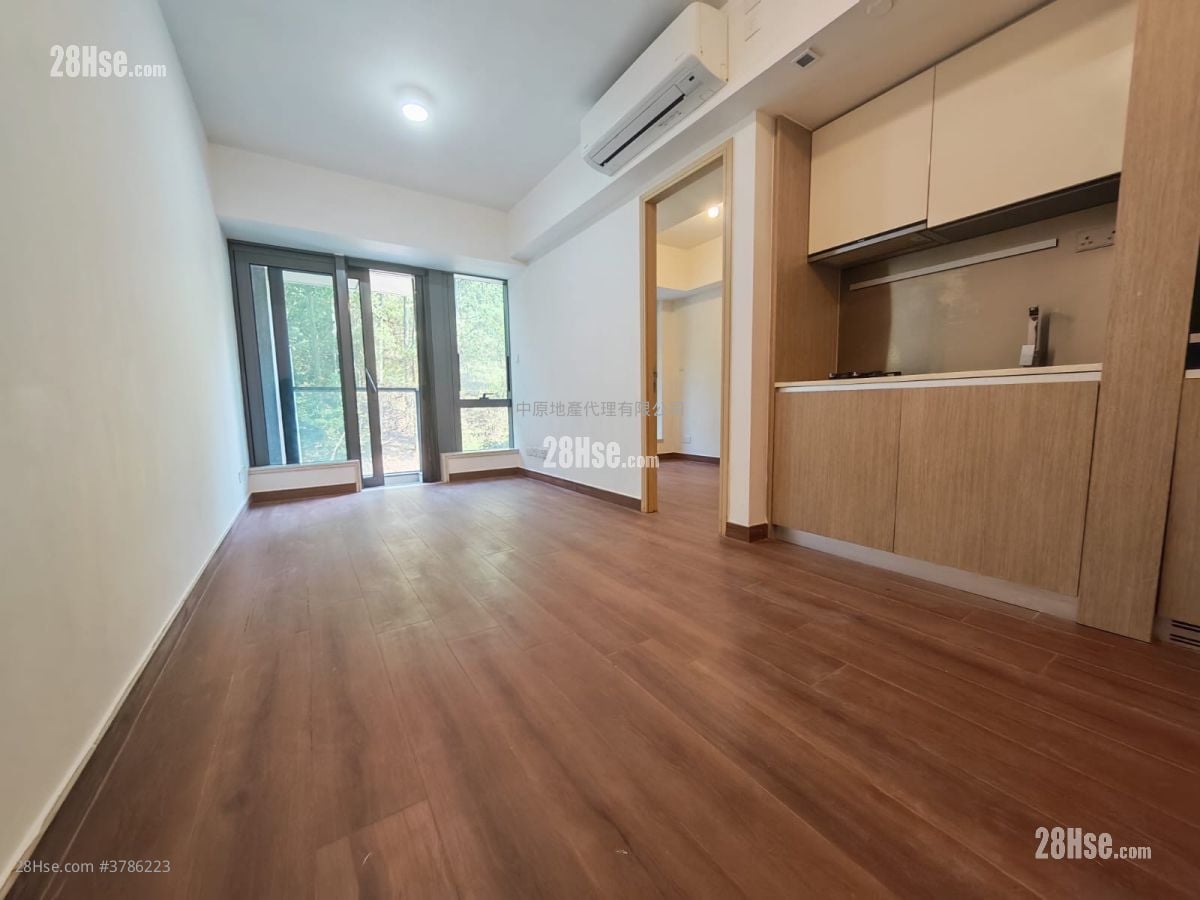 The Regent Rental 372 ft²