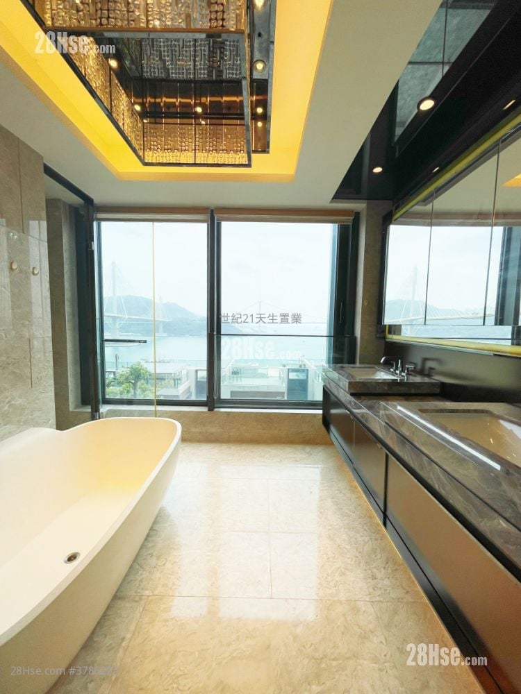 星岸 售盘 5+ 房 , 4 浴室 2,431 平方尺