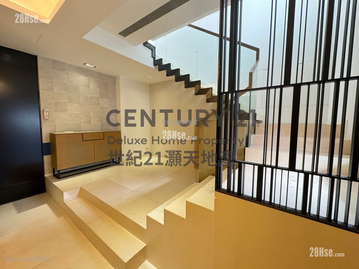 比华利山别墅 售盘 5+ 房 , 3 浴室 3,130 平方尺