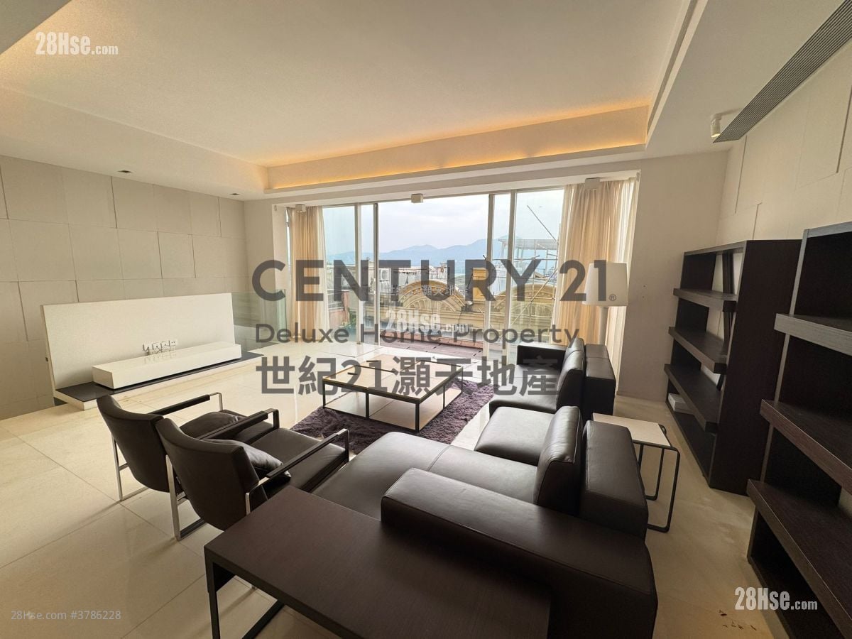 比华利山别墅 售盘 5+ 房 , 3 浴室 3,130 平方尺