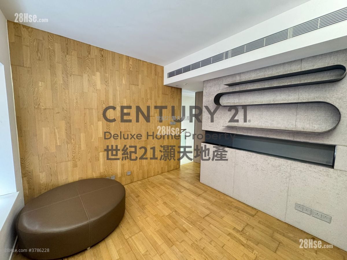 比华利山别墅 售盘 5+ 房 , 3 浴室 3,130 平方尺