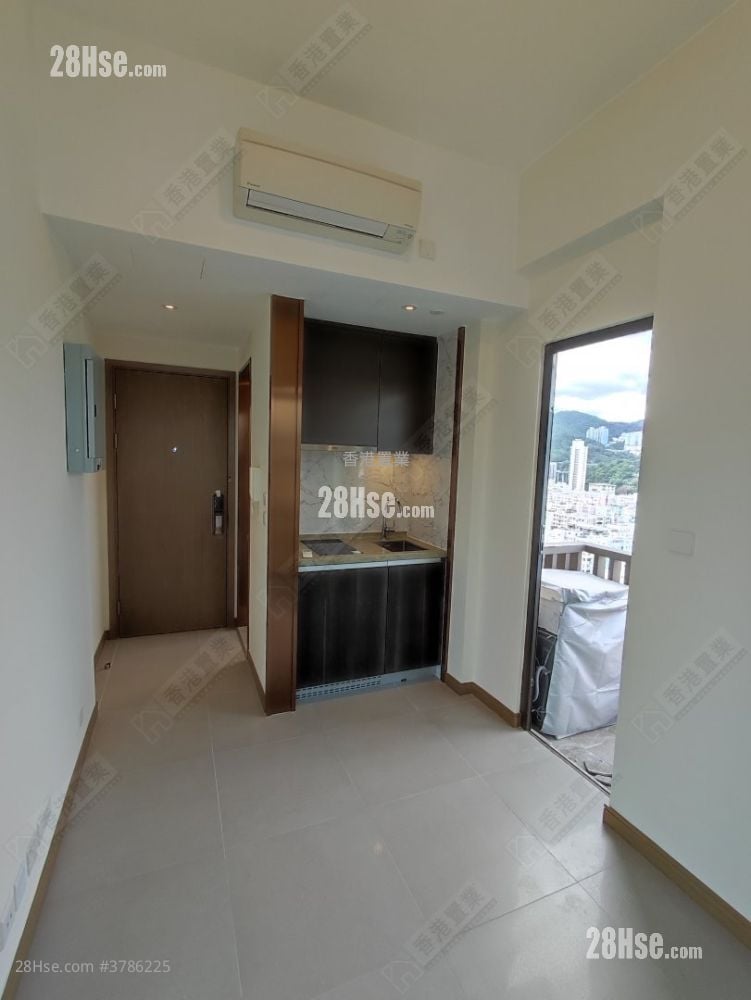 AVA228 租盘 1 房 , 1 浴室 249 平方尺